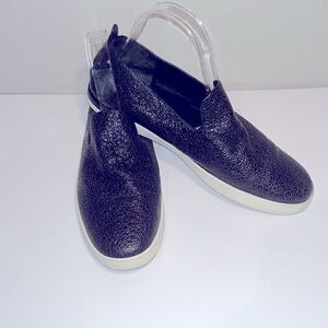 Vintage Vince Blair black sparkly slipon crackles designed leather sneakers